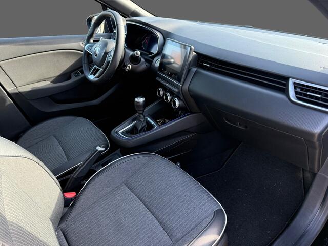 Renault CLIO 1.0 TCe Intens Navigatie - Achteruitrijcamera - Climate Control - Cruise Control - 1/2 Lederen bekleding - Virena Zekerheidspakket ¤895,-