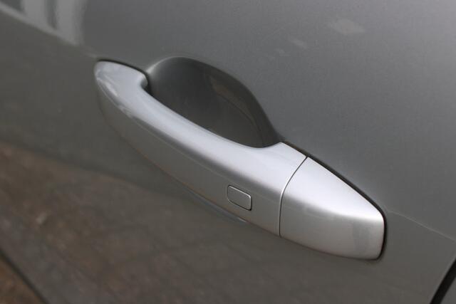 Renault CLIO 1.0 TCe Intens//Ecc//Navi//Stoelverwarming!!