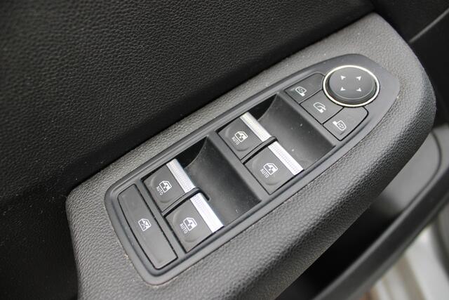 Renault CLIO 1.0 TCe Intens//Ecc//Navi//Stoelverwarming!!