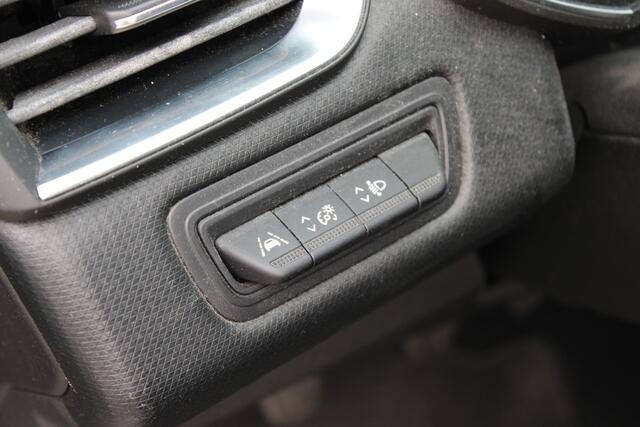 Renault CLIO 1.0 TCe Intens//Ecc//Navi//Stoelverwarming!!