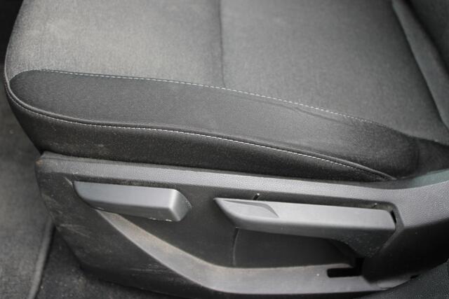 Renault CLIO 1.0 TCe Intens//Ecc//Navi//Stoelverwarming!!