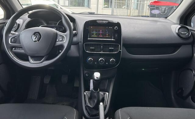 Renault CLIO 0.9 TCe Limited | Nette Staat | Volledige Onderhoudshistorie | Navigatie | Cruise Control | Airco | Parkeersensoren | Lichtmetalen Velgen |