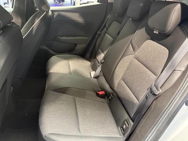 Renault CLIO 1.3 TCe Intens | Automaat | Achteruitrijcamera | Apple CarPlay / Android Auto | Climate Control |