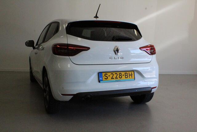 Renault CLIO 1.0 TCe 90 Evolution | 16'LMV | CARPLAY | PDC-V/A | CAMERA | CRUISE | DAB-RADIO | LED | LANE-ASSIST |