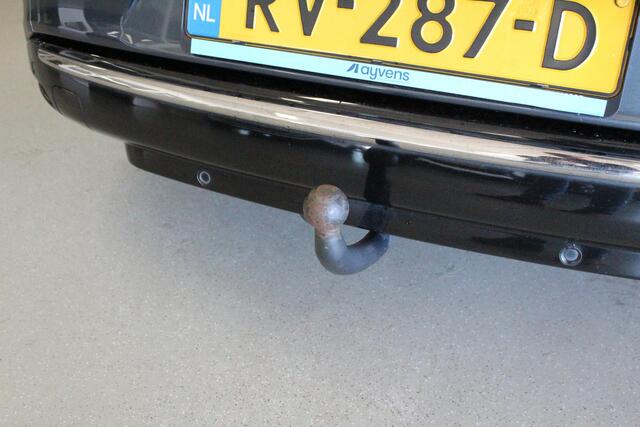 Renault CLIO Estate 1.2 TCe Intens | TREKHAAK | PDC-V/A | CAMERA | CLIMA | NAVIGATIE | 16'LMV | CRUISE | KEYLESS |