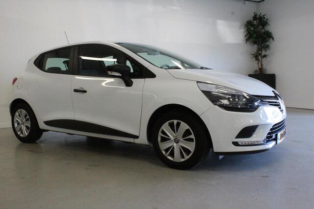 Renault CLIO 0.9 TCe Life | NL-AUTO+N.A.P! | AIRCO | CRUISE | MEDIA/TEL | DAB | ZÉÉR-ZUINIG | CPV |