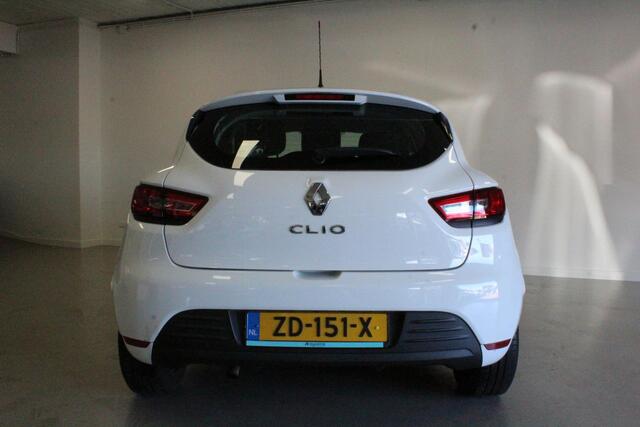 Renault CLIO 0.9 TCe Life | NL-AUTO+N.A.P! | AIRCO | CRUISE | MEDIA/TEL | DAB | ZÉÉR-ZUINIG | CPV |