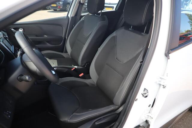 Renault CLIO Estate 1.5 dCi Ecoleader Zen Navigatie Airco Cruise Bluetooth Parkeersensor