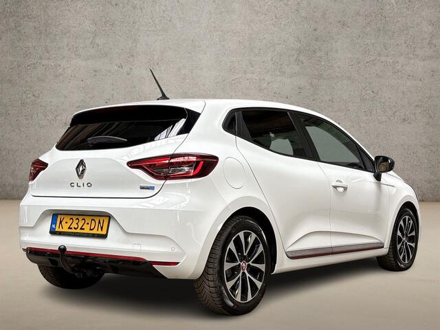 Renault CLIO 1.6 E-Tech Hybrid 140 Sport 140Pk Automaat (VIRTUAL COCKPIT, APPLE CARPLAY, GROOT NAVI, LM VELGEN, GETINT GLAS, SPORTSTOELEN, PARKEERSENSOREN, CRUISE, NIEUWE APK, NIEUWSTAAT)
