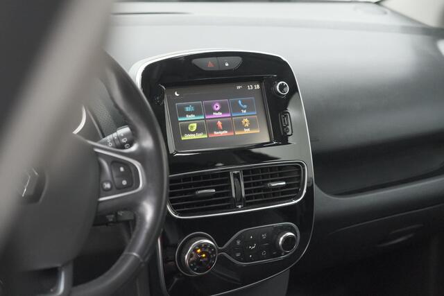 Renault CLIO Estate TCe 90 Intens | Navigatie | Parkeersensoren | Climate Control | Cruise Control