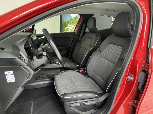 Renault CLIO 1.0 TCe Intens | Stoelverwarming | 360° Camera | Navigatie | Trekhaak |