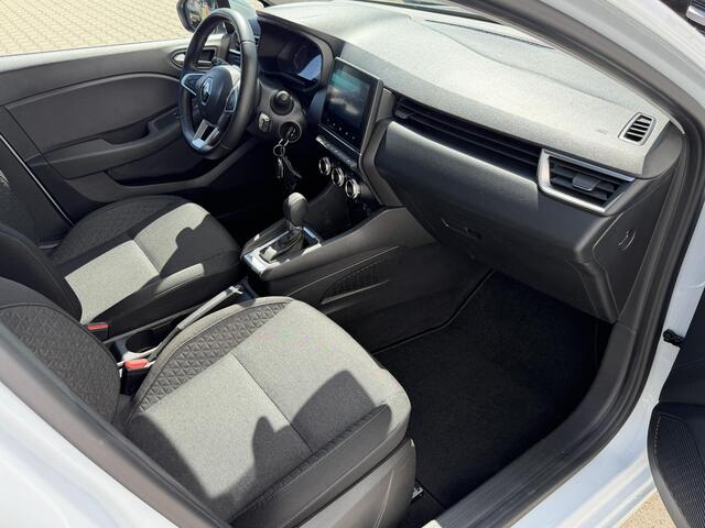 Renault CLIO 1.6 E-Tech Hybrid 140 Business Zen / Airco / Stoelverwarming / Navigatie / Sensoren V+A / Carplay / Cruise Controle