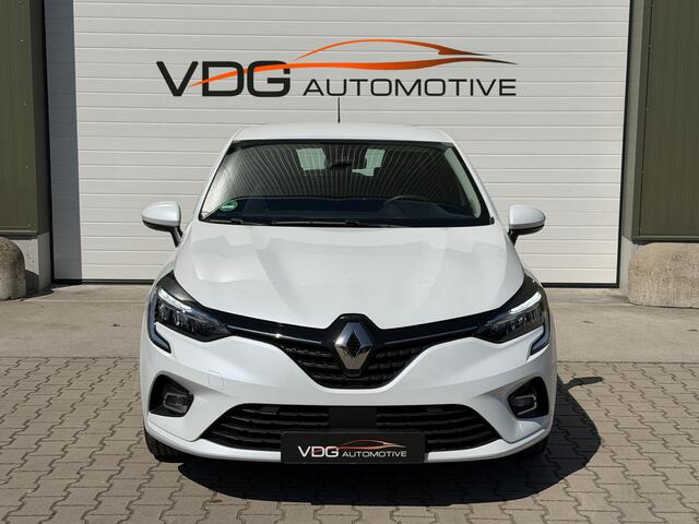 Renault CLIO 1.6 E-Tech Hybrid 140 Business Zen / Airco / Stoelverwarming / Navigatie / Sensoren V+A / Carplay / Cruise Controle