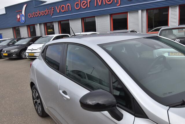 Renault CLIO 1.0 TCe 90 Evolution , CLIMATR , CR CONTR , NAVI , LMV16 , PDC A ,