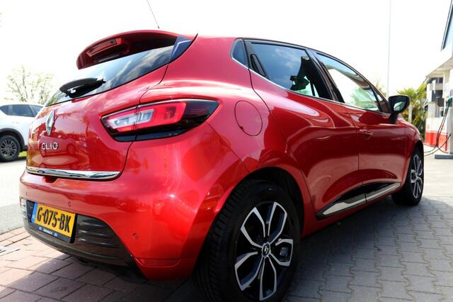 Renault CLIO 0.9 TCE INTENS zeer nette auto. NAVI,CLIMA, LED.