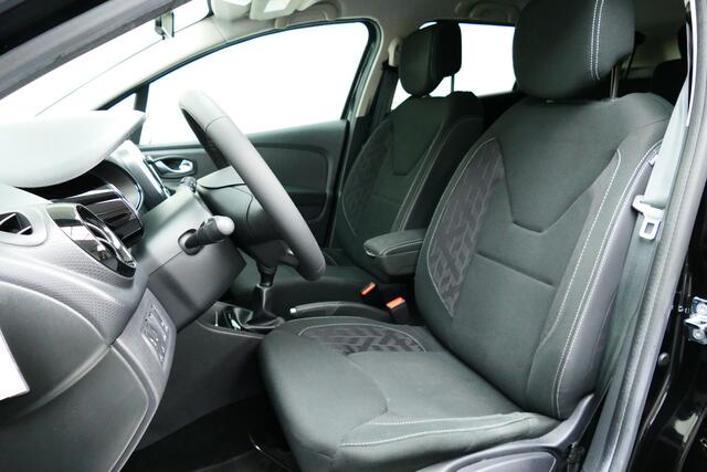 Renault CLIO Estate 0.9 TCe Limited. Navi, Cruise, Carplay/Android, 16"LMV, Haak 1200kg