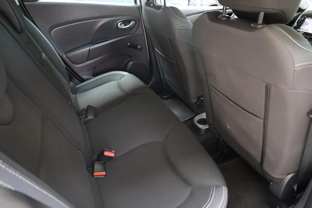 Renault CLIO Estate 0.9 TCe Zen TREKHAAK CRUISE DAB NAVI NAP LMV DEALER-ONDERHOUDEN AIRCO ENZ.