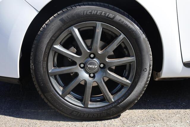 Renault CLIO Estate 0.9 TCe Zen TREKHAAK CRUISE DAB NAVI NAP LMV DEALER-ONDERHOUDEN AIRCO ENZ.