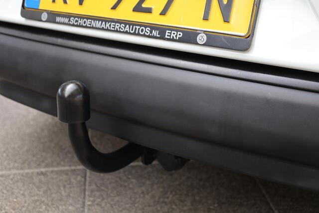 Renault CLIO Estate 0.9 TCe Zen TREKHAAK CRUISE DAB NAVI NAP LMV DEALER-ONDERHOUDEN AIRCO ENZ.