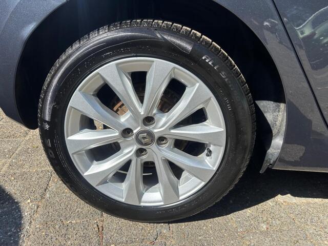 Renault CLIO 1.3 TCE INTENS