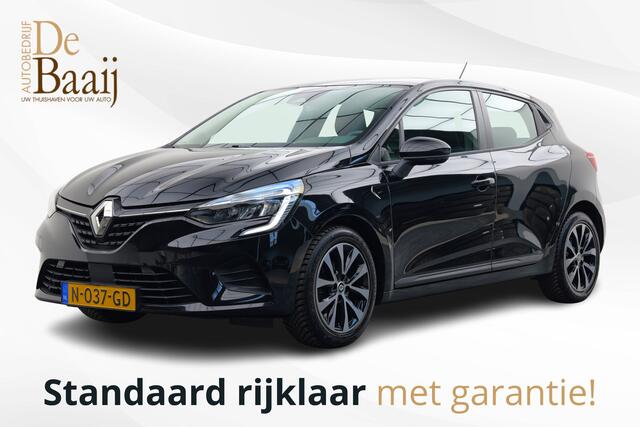 Renault CLIO 1.0 TCe Zen Technisch helemaal in orde, geleverd met nieuw onderhoud. Exterieur lichte plekjes, bij interesse kunt u langskomen en staat de koffie klaar!