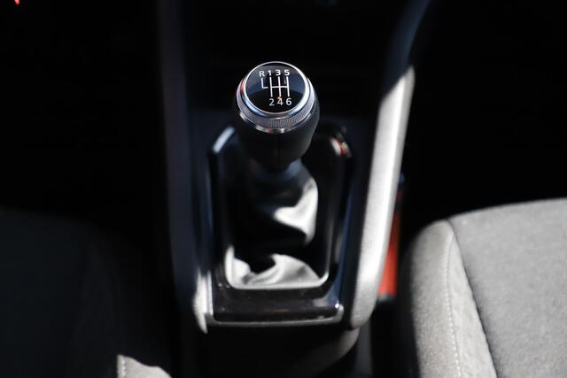 Renault CLIO 1.0 TCe 90 Equilibre Navigatie Carplay Android Airco Cruise Control Parkeersensor Rijstrooksensor LED