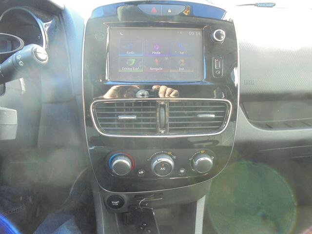 Renault CLIO Estate 1.2 TCe Limited Airconditioning, Audiosysteem, Boordcomputer, Navigatiesysteem, Park Controle Achter