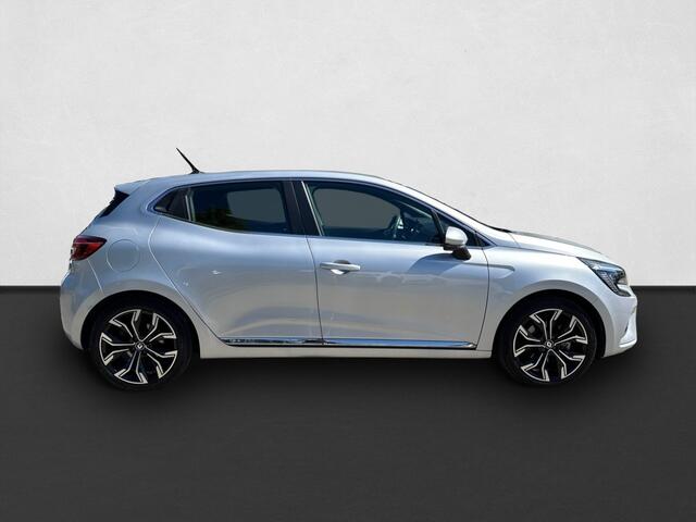 Renault CLIO 1.6 E-Tech Hybrid 145 Techno CRUISE / CAMERA / GROOT NAVI