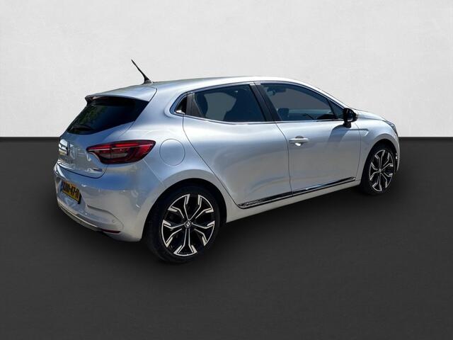 Renault CLIO 1.6 E-Tech Hybrid 145 Techno CRUISE / CAMERA / GROOT NAVI