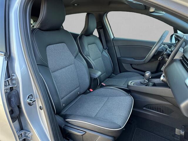 Renault CLIO 1.6 E-Tech Hybrid 145 Techno CRUISE / CAMERA / GROOT NAVI