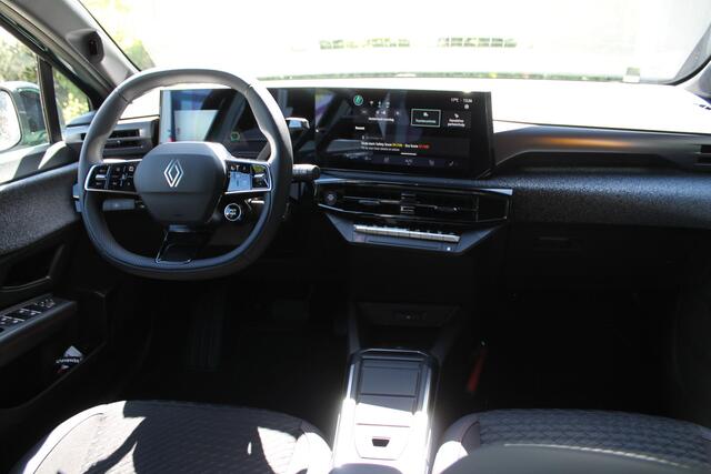Renault CLIO 1.8 Hybrid 160 AUT techno | Navigatie | Adaptive Cruise | Dode Hoek melding | Stoelverwarming | DEMONSTRATIE AUTO, VRAAG NAAR BESCHIKBAARHEID |
