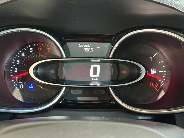 Renault CLIO Estate 0.9 TCe Limited ALL-SEASON BANDEN | PARKEERSENSOREN ACHTER | AIRCO | NAVIGATIE |