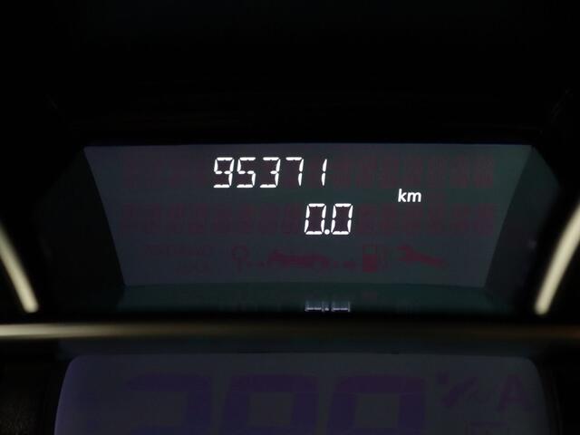 Renault CLIO TCe Limited 90pk Airco | Cruise | Navi | Parkeersens. achter