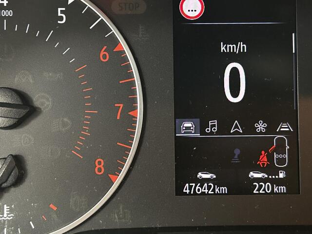Renault CLIO 1.0 TCe Zen NAVIGATIE | TREKHAAK | LICHTMETALEN VELGEN