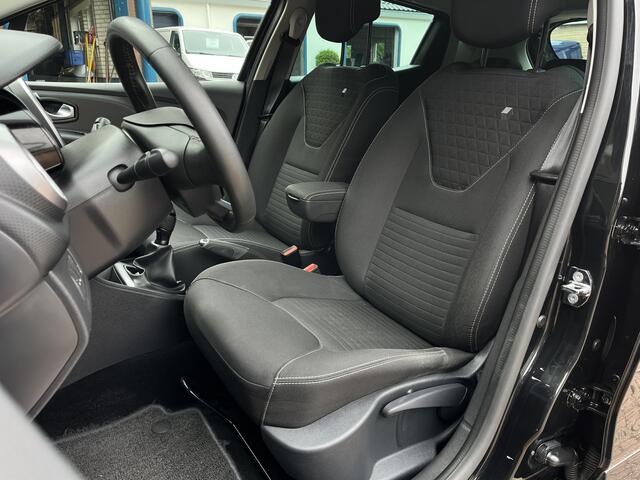 Renault CLIO 0.9 TCe Limited