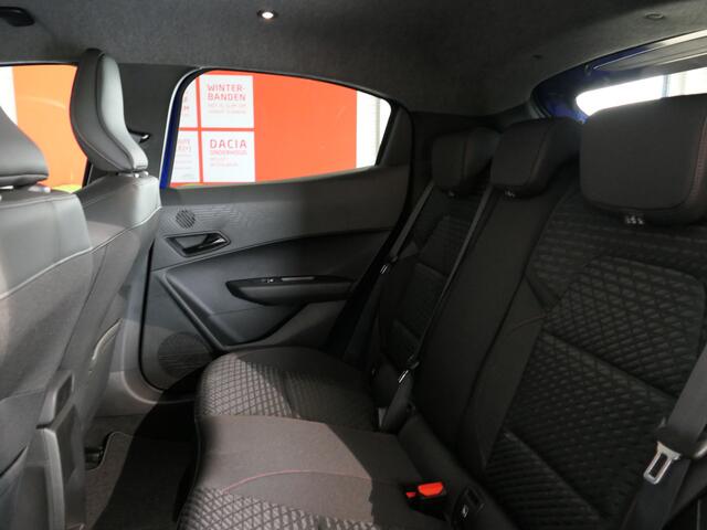 Renault CLIO 1.8 Hybrid 160 techno - DEMO! - Dodehoek - Stoelverwarming - Parkeerassistent - 360 Camera