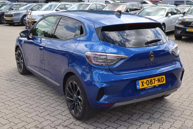Renault CLIO 1.6 E-Tech Full Hybrid 145 esprit Alpine | NL Auto |Adaptive Cruise Control | 360' Camera | Climate Control
