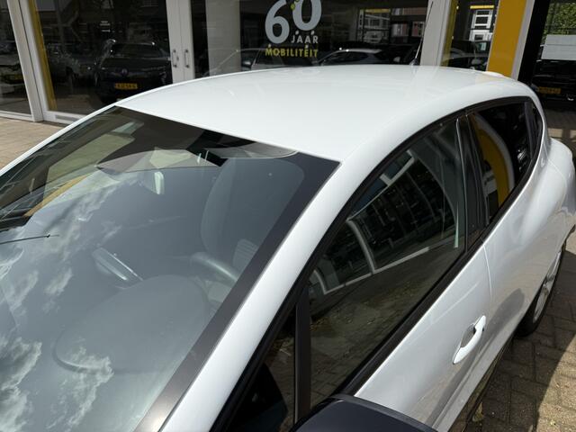 Renault CLIO 0.9 TCe Limited NAVIGATIE AIRCO LICHTM.VELGEN PARK.SENSOREN