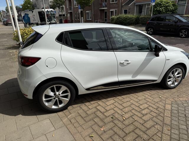 Renault CLIO 0.9 TCe Limited NAVIGATIE AIRCO LICHTM.VELGEN PARK.SENSOREN