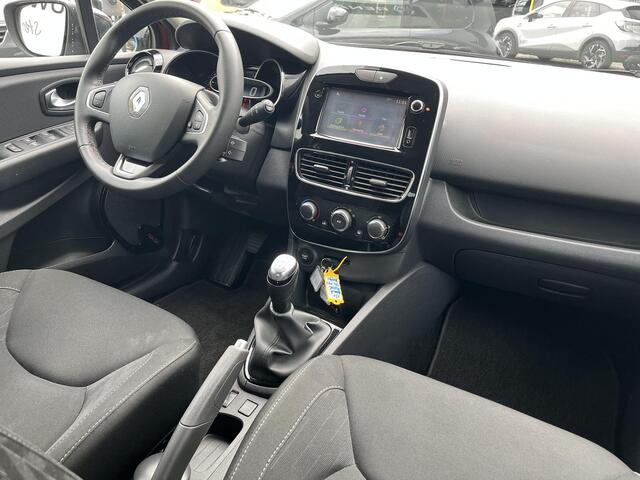 Renault CLIO TCe 90 Limited l AIRCO l NAVIGATIE l PARKEERSENSOREN l DEALER ONDERHOUDEN