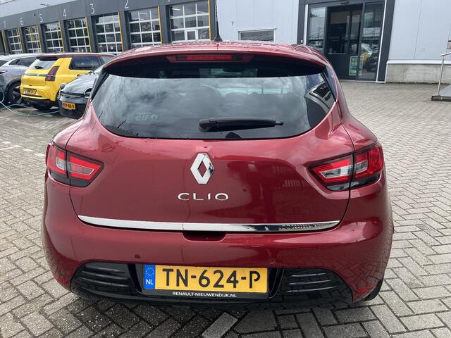 Renault CLIO TCe 90 Limited l AIRCO l NAVIGATIE l PARKEERSENSOREN l DEALER ONDERHOUDEN