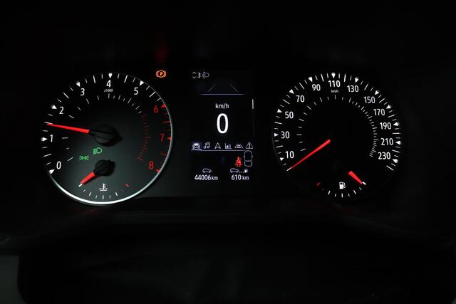 Renault CLIO 1.0 TCe 90 Evolution | Navigatie | 16"velgen | Parkeersensoren |