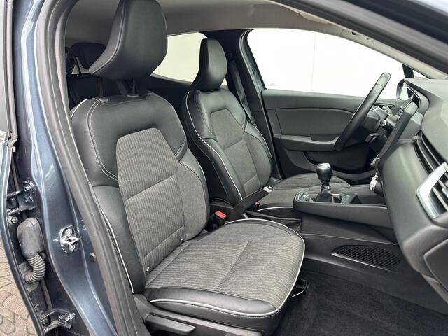 Renault CLIO 1.0 TCe Intens CAMERA / 17 INCH / PDC / NAVI