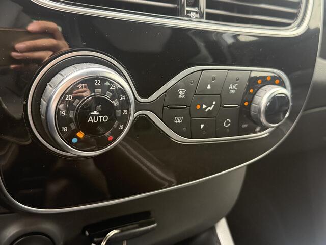 Renault CLIO 0.9 TCe 90 Intens | LED | Navigatie | Climate Control | Cruise Control | Parkeersensoren | Lichtmetalen velgen 17" | Apple Carplay/Android Auto