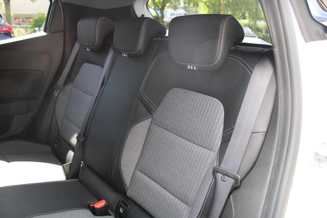Renault CLIO 1.6 E-Tech Full Hybrid 145 techno | Airco | Achteruitrijcamera | Cruise Control