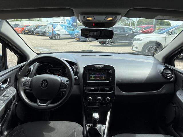 Renault CLIO Estate 0.9 TCe Limited | NAP | 100% dlr onderhouden | Trekhaak | Navigatie | Airco | Cruise Control | Key-less | Parkeersensoren | Lichtmetaal |
