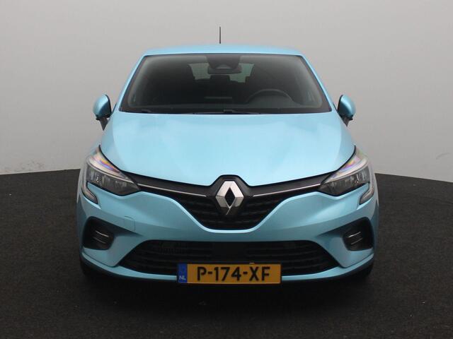 Renault CLIO TCe 90 Intens | Apple carplay & Android auto | 360 graden camera | Navi | Verwarmbare voorstoelen | Cruise control | Airco | Dodehoek detectie |