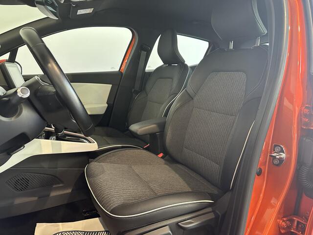 Renault CLIO 1.6 E-Tech Hybrid 140 Intens 360 CAMERA | STOEL-/STUURVERWARMING | CLIMATE CONTROL | CRUISE COTNROL |