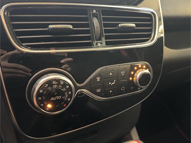 Renault CLIO 1.6 R.S. Trophy 220PK / Akrapovic / Keyless / Cruise