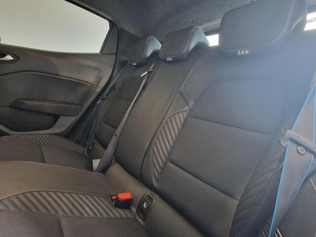 Renault CLIO 1.6 E-Tech Full Hybrid 145 esprit Alpine | NAVIGATIE | ADAPTIVE CRUISE | PARKEER SENSOREN VOOR & ACHTER |